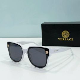 Picture of Versace Sunglasses _SKUfw55113867fw